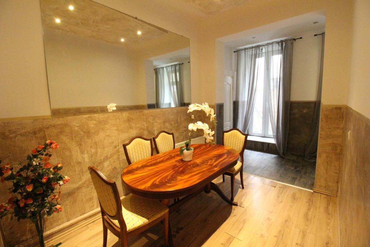 Private Double Bedroom Rf2 Wina Bagian luar foto