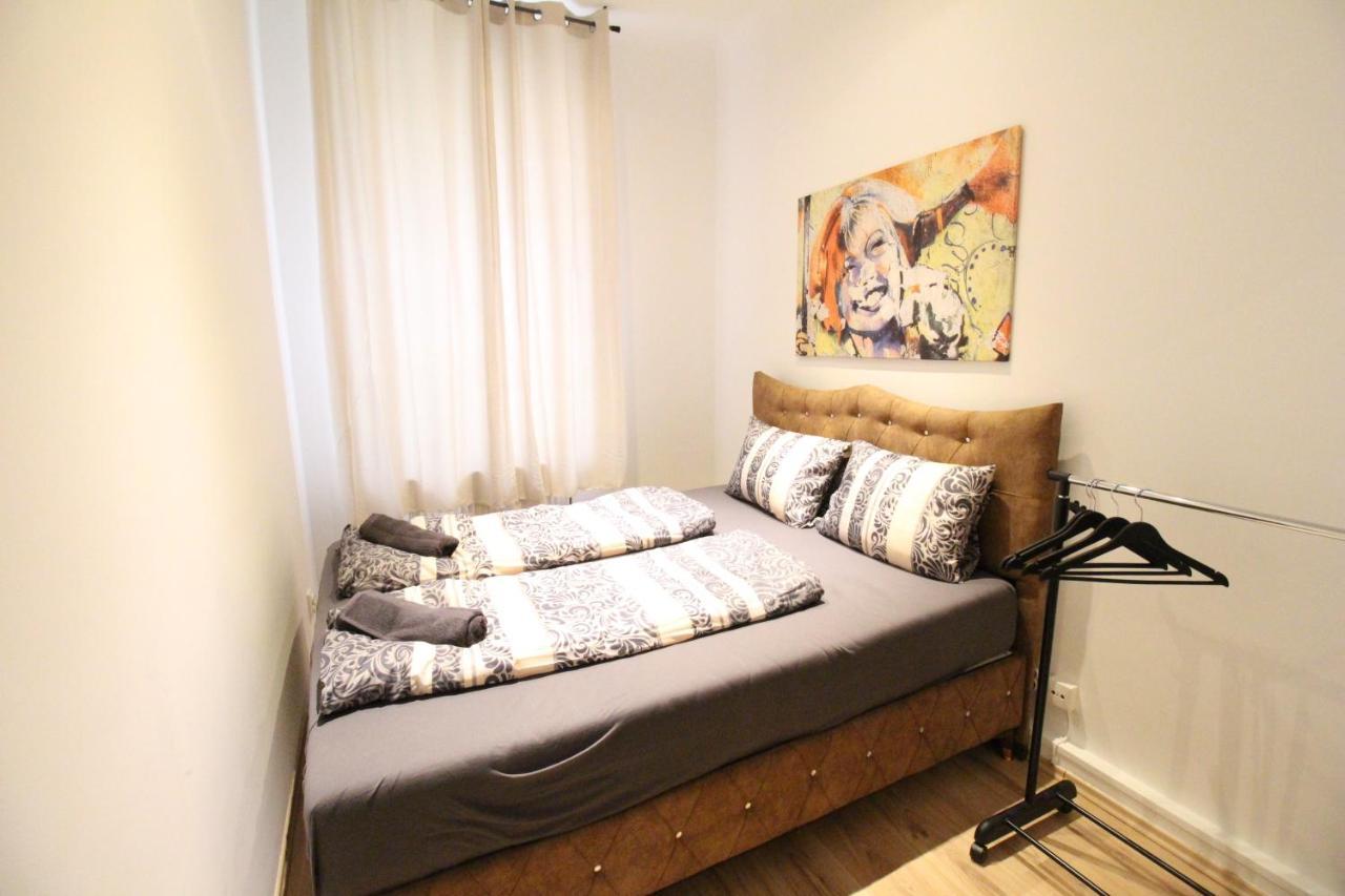 Private Double Bedroom Rf2 Wina Bagian luar foto
