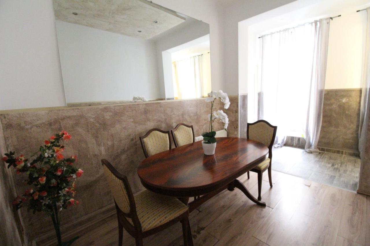 Private Double Bedroom Rf2 Wina Bagian luar foto